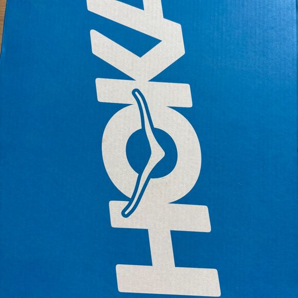 Hoka Challenger w/Gortex (10.5) - Picture 3 of 5